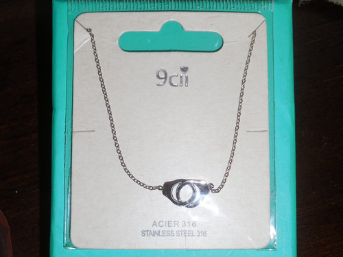 Collier menotte chaine fine - et,