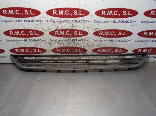 Grille pare chocs central - de,