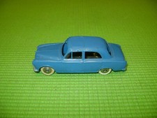 DINKY TOYS 24B PEUGEOT 403