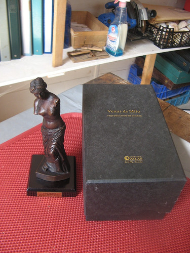 624 statue en - statue,