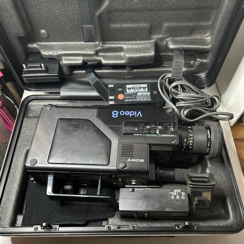Vintage 1985 sony ccd - ccd-v8, video