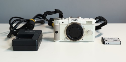 Pentax camera body - q,