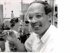 Photo de presse.AM21065.24x18 cm environ.Heidelberg.Professeur Bert Sakmann