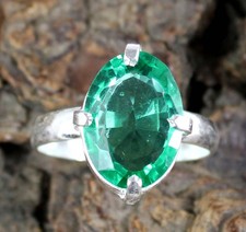 Certifié Zambien Vert Émeraude 6.15 CT / 12 MM Naturel Ovale Gemme Homme Bague