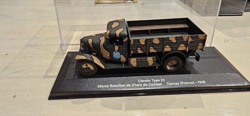 Altaya militaire citroen - 1/43,