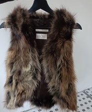 gilet femme manche courte vrai fourrure poil de racoon de la marque ikks