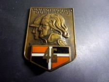 46° RI - 46° Régiment d'Infanterie ( émail )