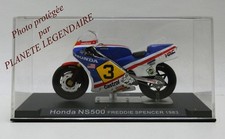 Moto Miniature MotoGP HONDA NS500 Freddie Spencer 1983 Echelle 1/24