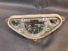 Ancien compteur tableau de bord de voiture ancienne automobile à définir