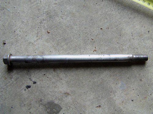 Axe roue avant - axe,