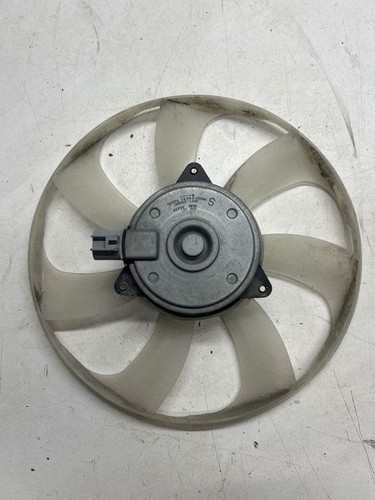 Toyota auris e180 - toyota,
