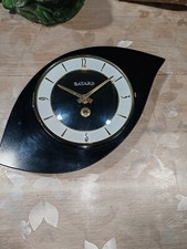 Belle Horloge en FORMICA Noir  -- BAYARD    Des Années 50's Art Déco A Saisir 
