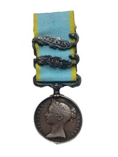 Médaille De Crimée 1854. Argent Avec Agrafe Inkermann Et Alma. Attribuée.