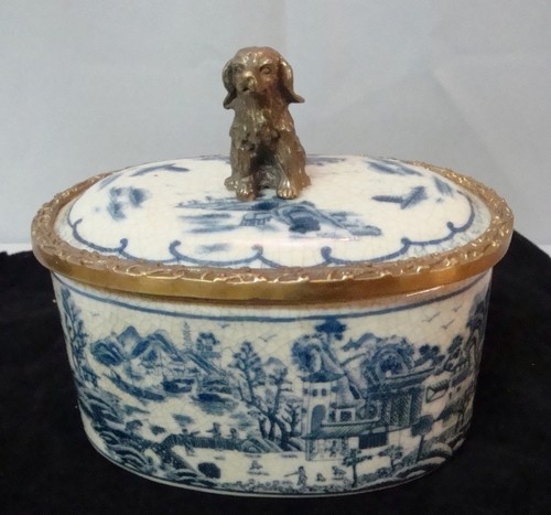 Boite bijoux figurine chien - boite,