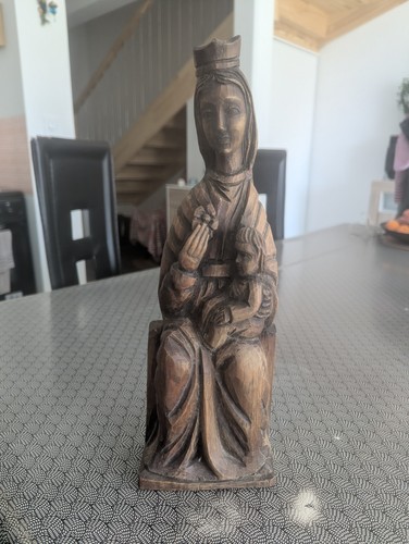 Vierge enfant en bois - en,