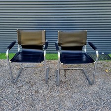 Paire De Fauteuil Design en cuir noir et Chrome– Édition Années 80