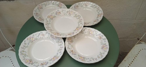 Assiettes arcopal motif - 9,