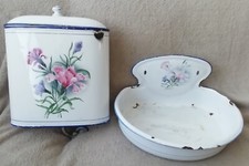 ancienne fontaine en tôle émaillée décor floral œillet début XXéme