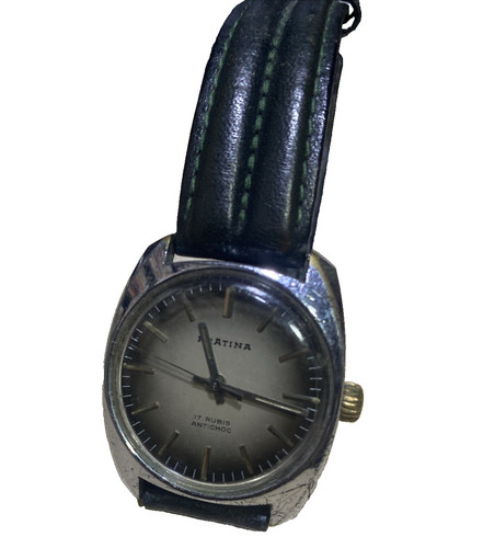 Montre prätina remontage - montre, a