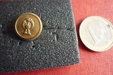 ANCIEN BOUTON  METAL DORE /