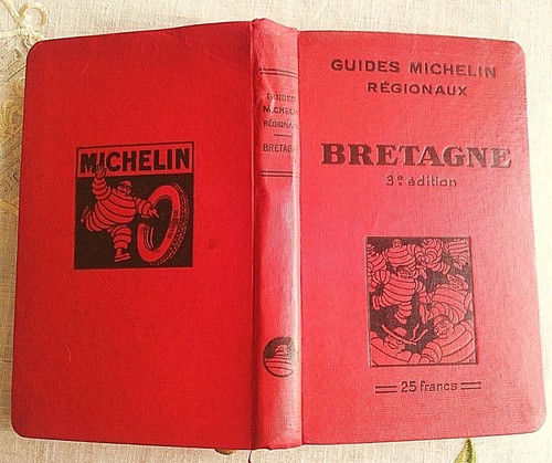 Guide michelin rouge - rouge, la