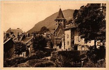 CPA VIC-sur-CERE - Vieilles Demeures (480404)