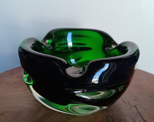 Vintage beau cendrier design - beau,