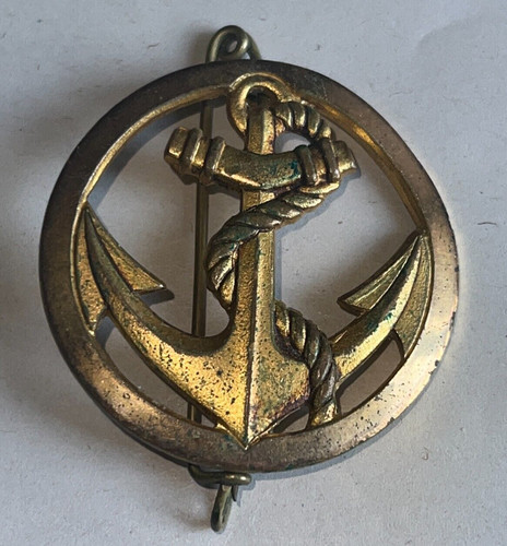 Insigne militaire pucelle - insigne,