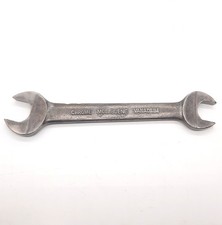 Outil ancien clé plate