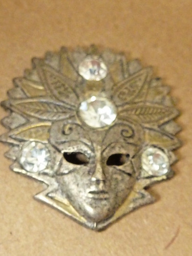 Pin pins badge masque - pins,