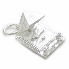 Pyramide ouverture charme en