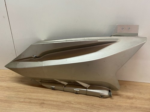 Carenage flan gauche yamaha - un,