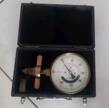 OUTIL ANCIEN MANOMÈTRE