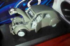 DEUDEUCHE 2 CV  DIMENSION 21 CM