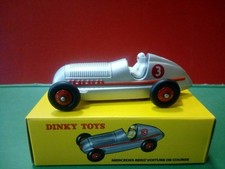 Mercedes Benz voiture de