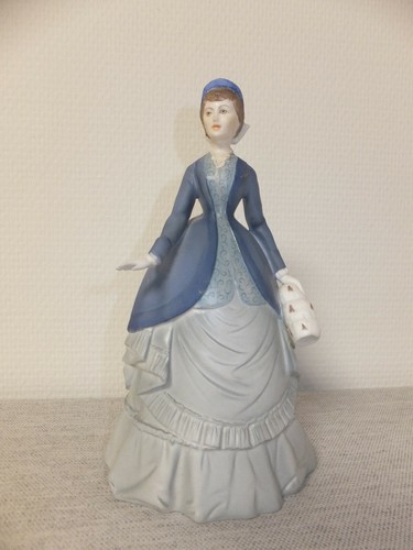 Figurine porcelaine autumn - figurine,