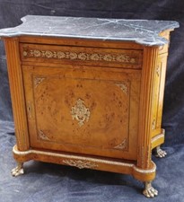 Belle unique commode en bois