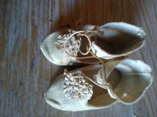 Chaussures à l'abeille bébé