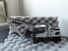 Liebherr LH24 Weiss - Conrad