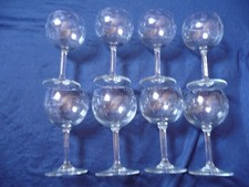 8 VERRES A VIN  ancien  verre
