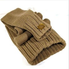 LOUIS VUITTON écharpe chapeau