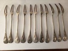 11 FOURCHETTES A CRUSTACES