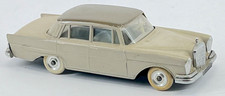 Mercedes Benz 220 S berline 1959, modèle réduit éch. 1/43, n° 153 , JRD