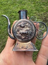 Petite Verseuse & Curiosité