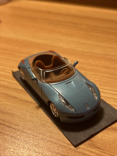 R195 voiture miniature norev - -,