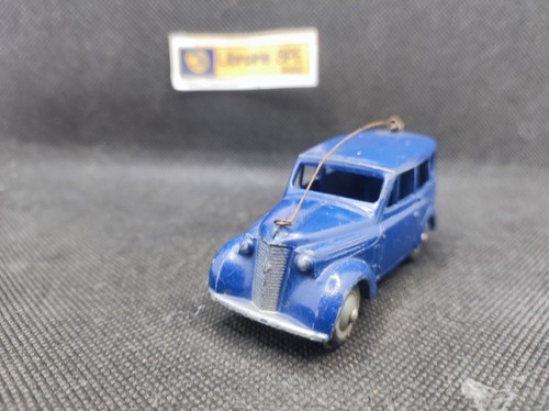 Renault juvaquatre - ▄▀▄,