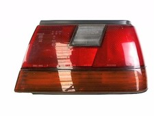 Feu arriere principal droit