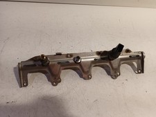 Rampe d'injection Volkswagen Golf V 2.0 GTI 06F133317