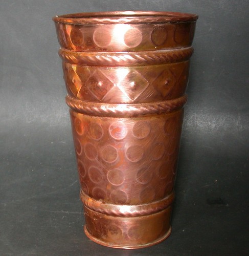Vase cuivre fait - en,