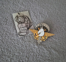 Insigne / pucelle opération licorne numéroté D2357 Y.Boussemart 2002 T101